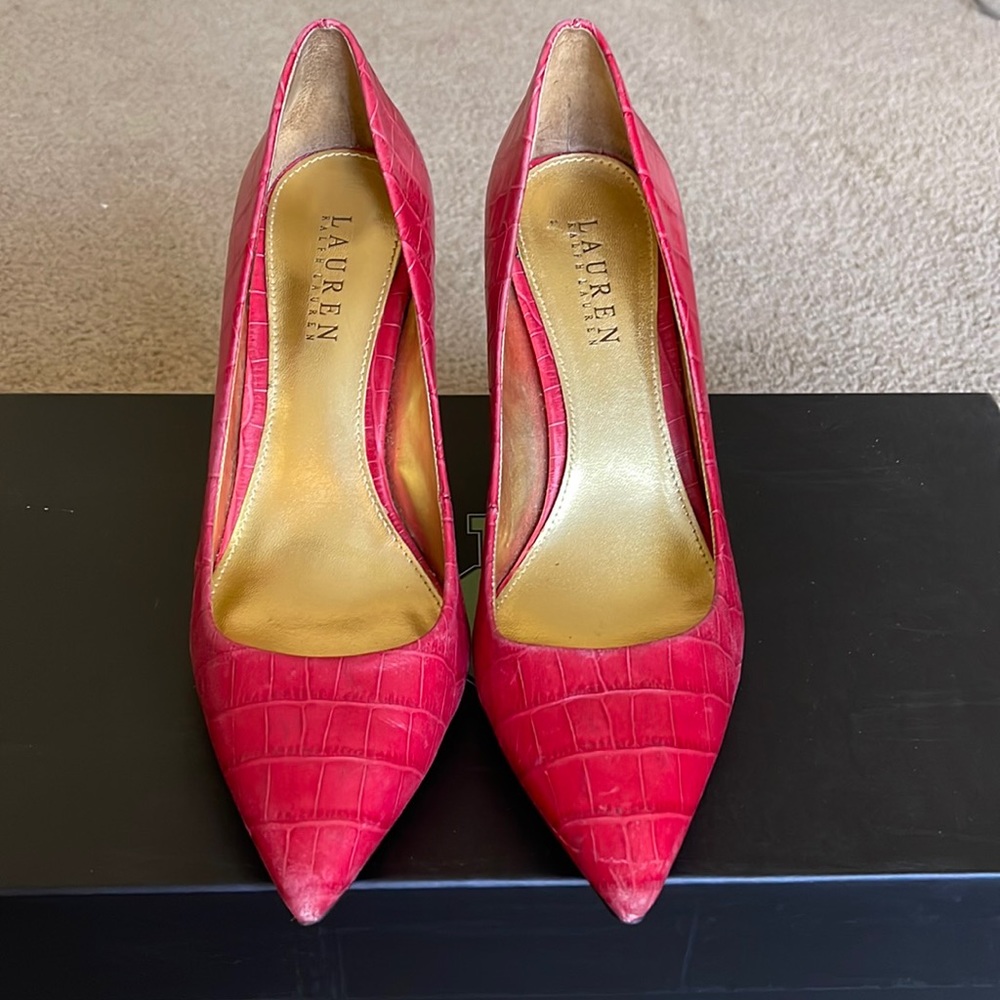 Lauren - Ralph Lauren - red pump size 9 B.